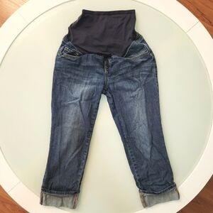 Maternity jean size 4